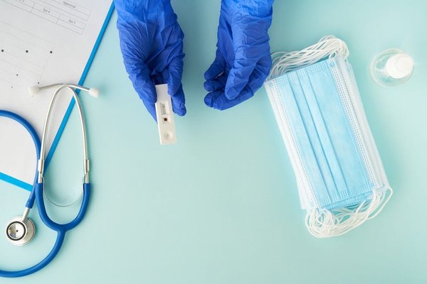 Quelles astuces pour préparer des repas rapides et nutritifs pour les étudiants ?