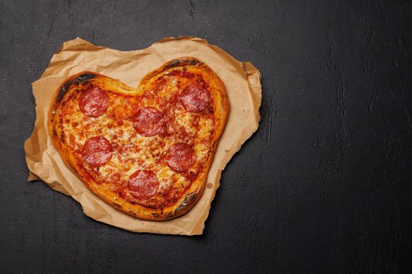 Quels sont les thèmes principaux dans l'opéra italien du XIXe siècle ?